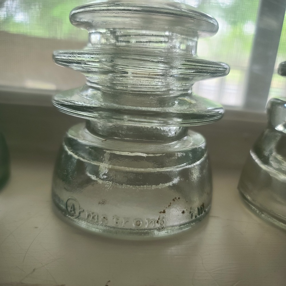 Vintage Armstrong TW22 47 Clear Glass insulator Nice Condition